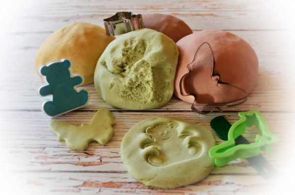 Ötperces, illatos, bögrés gyurma – olyan, mint a Play-Doh