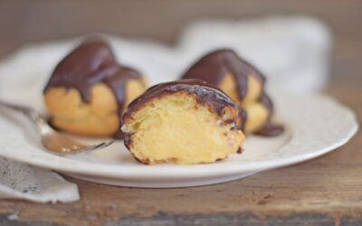 Profiterol fánk, habos vaníliakrémmel